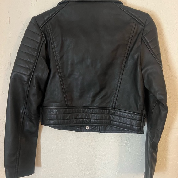 Cropped Black Leather Jacket - Picture 2 of 5